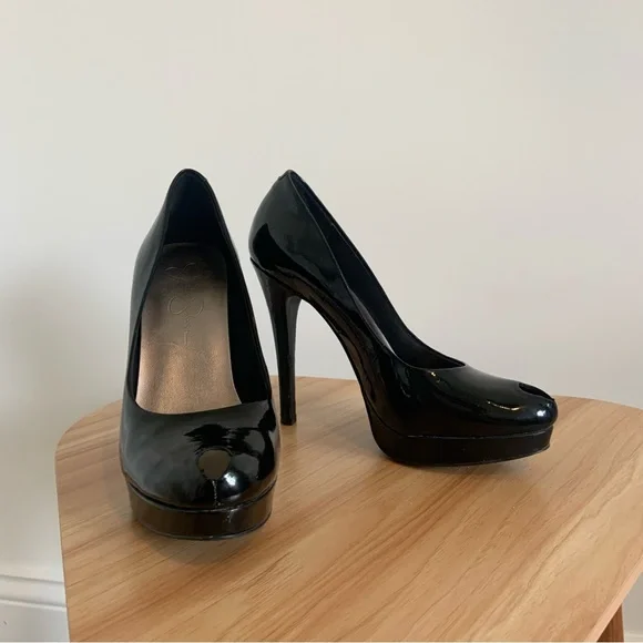 Jessica Simpson Black Peep Toe Heel - Picture 2 of 5